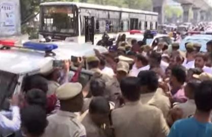  Attempt To Besiege Telangana Secretariat.. Congress Leaders Arrested-TeluguStop.com