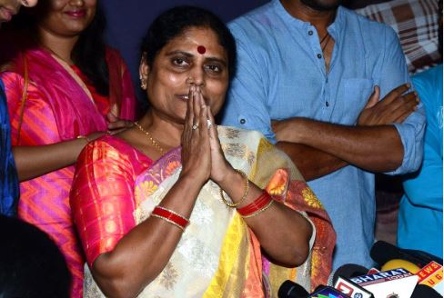  Key Comments By Ys Vijayamma In Paleru-TeluguStop.com