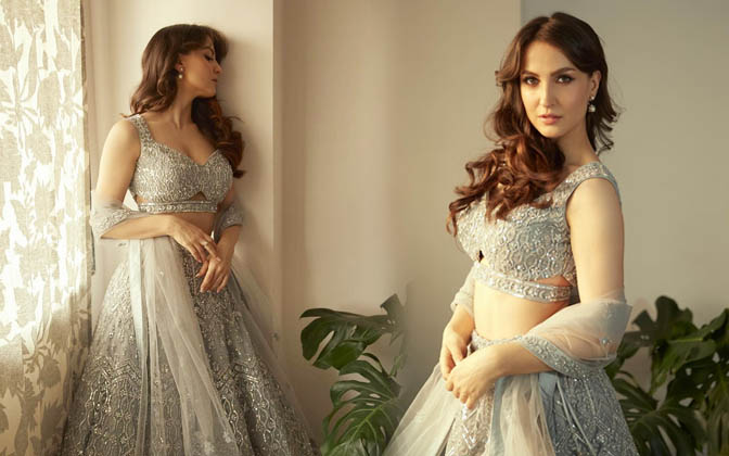  Actress Elli Avrram Looks Ravishing In Her Latest Pics-ఎల్లీ అవ్-TeluguStop.com