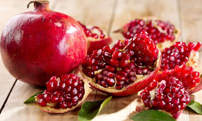  Health Benefits Of Eating Pomegranate,pomegranate, Telugu Health,health Tips,pom-TeluguStop.com