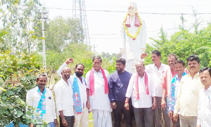  Tribute To The Comrade Dharmabhiksham , Comrade Dharmabhiksham , Niranjan Goud ,-TeluguStop.com