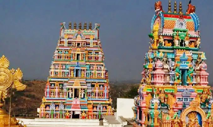  Do You Go To Temples With Bare Hands Details, Temples, Pooja , Temple Rituals, D-TeluguStop.com