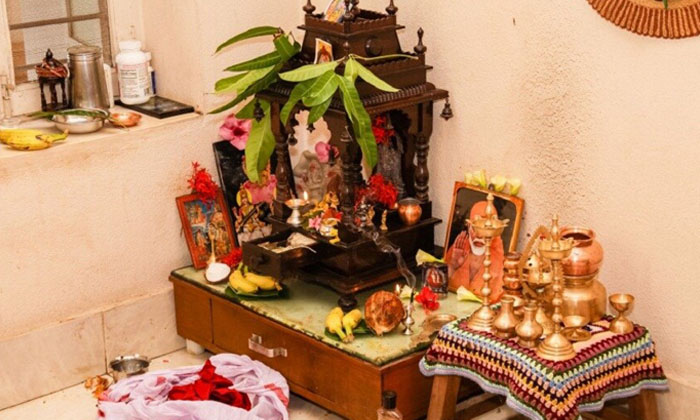  Do You Know Which Direction Is Best For Worshiping God In The Pooja Room , God-TeluguStop.com