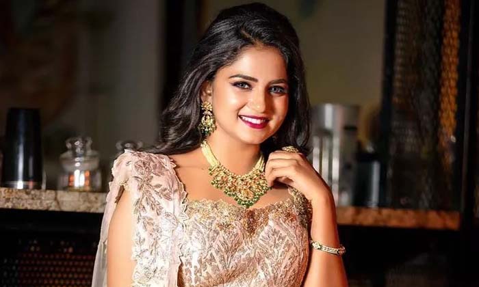 Do You Know These Things About Guppedantha Manasu Actress Vasudhara ,rishi ,gupp Do You Know These Things About Guppedantha Manasu Actress Vasudhara ,rishi ,gupp-TeluguStop.com