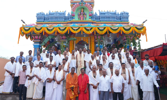  108 Kalasams In The New Sri Vasavi Kanyaka Parameshwari Temple In Honor Of The-TeluguStop.com