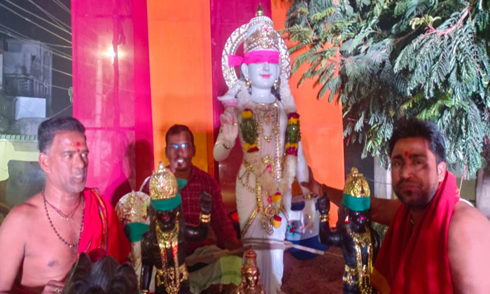  Procession Of Idols Of Sri Vasavi Kanyaka Parameshwari, Kanyaka Parameshwari, Ra-TeluguStop.com