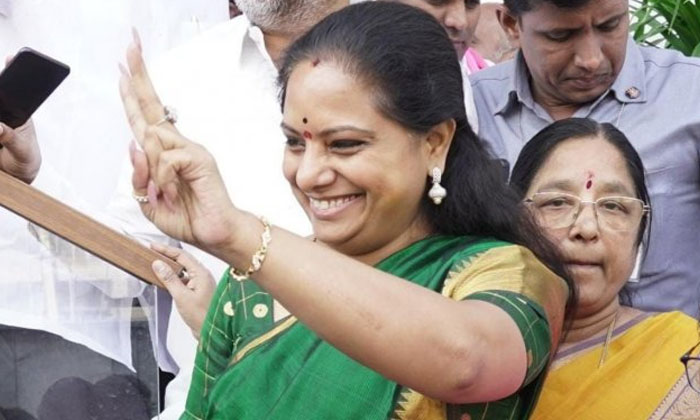 Telugu Brs Mlc Kavita, Delhi Scam, Ts-Politics