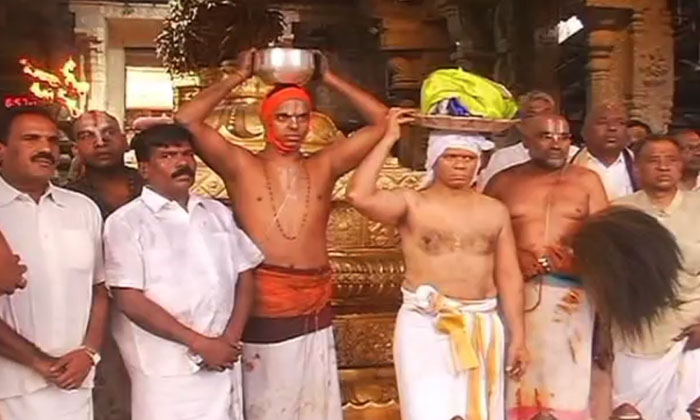  Koil Alwar Thirumanjanam In  Tirumula Temple, Koil Alwar Thirumanjanam ,   Tirum-TeluguStop.com