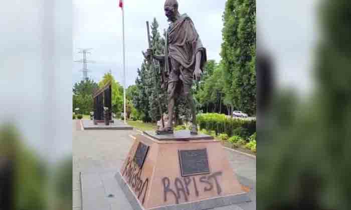  Mahatma Gandhi Statue Vandalised In Canada , Canada, Mahatma Gandhi , Khalistan,-TeluguStop.com