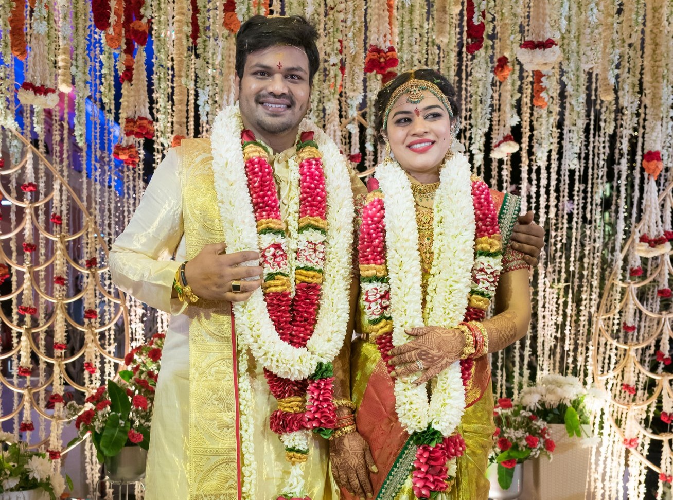 Manchu Manoj weds Bhuma Mounika Reddy, dispels Mohan Babus opposition  rumors | Manchu Manoj Weds Bhuma Mounika Reddy, Dispels Mohan Babu#8217;s  Opposition Rumors - Bhumamounika, Manchu Manoj, Mohan Babu, Tollywood