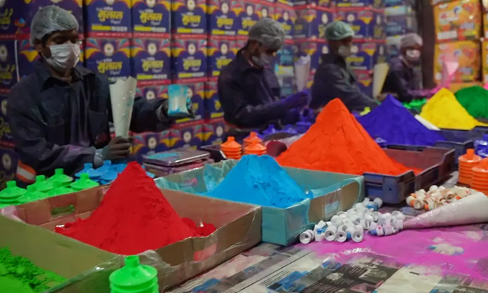  Natural Holi Colour Spray Manufacturers In Hathras,holi Colors,holi Festival,tes-TeluguStop.com