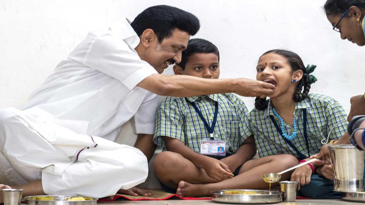  Tamil Nadu: Stalin Govt Gets Big Gains With Breakfast Scheme In Schools-TeluguStop.com