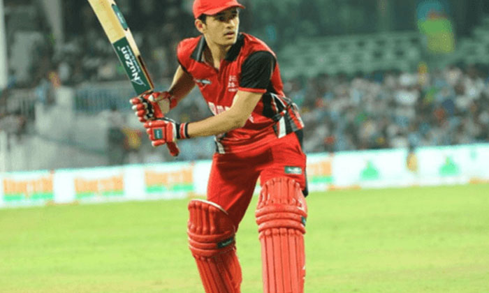  Tollywood Made The Champions War One Sided With “agent” Mass Innings, Tollyw-TeluguStop.com