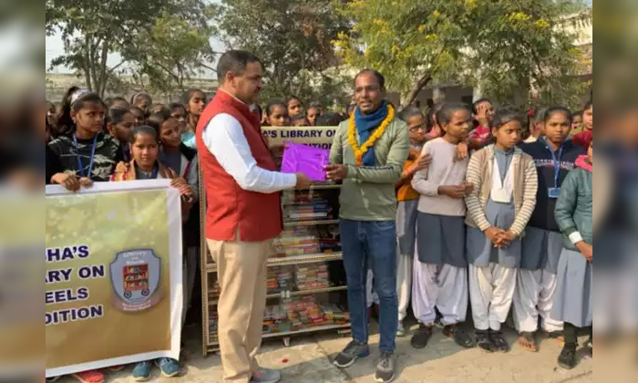 Telugu Books, Rakesh Nikhaj, Texas, Underprivileged, Nrialisha, Nri, Uttar Prade