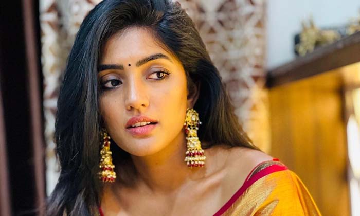  Esha Rebba Is Showing Her Beauty As Ugadi Wishes-TeluguStop.com