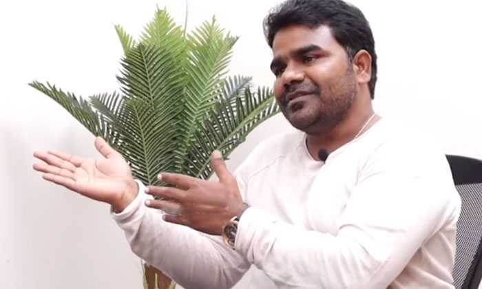  Who Is The Director Worked As An Assistant To The Chitram Seenu , Venu Tillu-TeluguStop.com