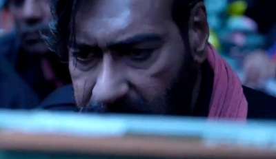  Ajay Devgn Shares Glimpse Of Gravity-defying Action In 'bholaa'-TeluguStop.com