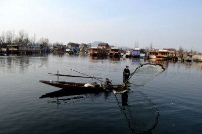  Angler's Paradise, Kashmir Beckons Trout Lovers To Its Glistening Lakes And Stre-TeluguStop.com