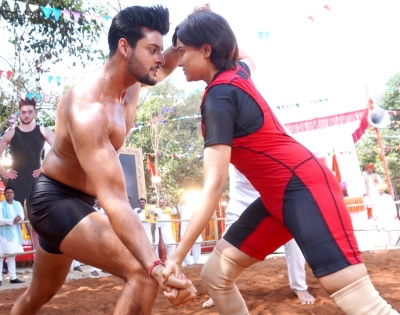  Ashi Singh Is Leaving No Stone Unturned For The Wrestling Match In 'meet'-TeluguStop.com