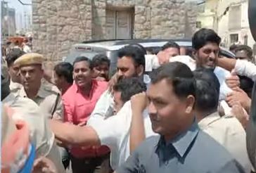  Tension At Anantapur Clock Tower-TeluguStop.com