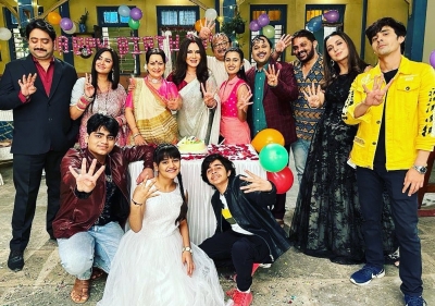  Cast Celebrates Four Years Completion Of 'happu Ki Ultan Paltan'-TeluguStop.com