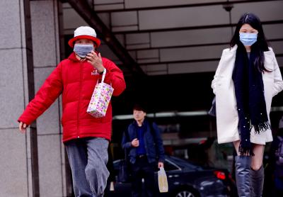  China's Lockdown Plans For Flu Leave Many Furious-TeluguStop.com