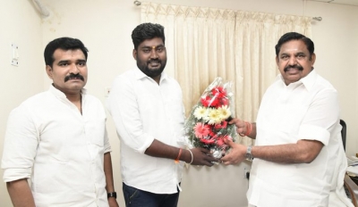  Day After Quitting, Tn Bjp It Cell Secy Dilip Kannan Joins Aiadmk-TeluguStop.com