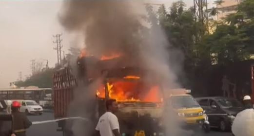  Fire In Dcm Van Near Uppal..-TeluguStop.com