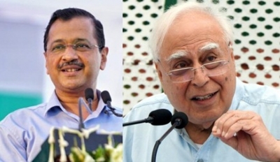  Delhi Cm Lauds Kapil Sibal's Initiative, Says 'will Fight Together'-TeluguStop.com