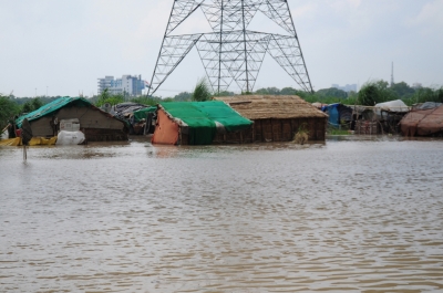  Delhi Hc Orders Dda To Demolish Jhuggis On Yamuna Floodplains After Three Days-TeluguStop.com