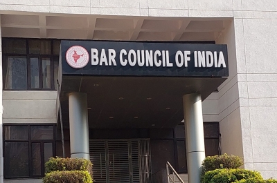  Delhi Hc Seeks Bci, Nlus Response On Plea To Conduct Clat '24 In Regional Langua-TeluguStop.com