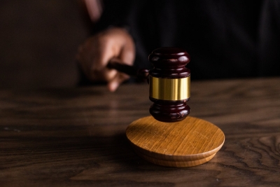  Dignity Of A Woman Cannot Be Brushed Under The Carpet: Delhi Court-TeluguStop.com