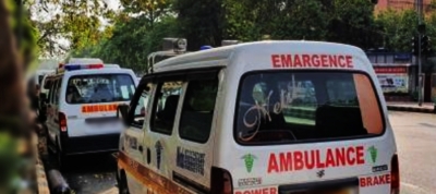 Five On Evening Walk Hit By Speeding Ambulance In Bihar's Bagaha Five On Evening Walk Hit By Speeding Ambulance In Bihar's Bagaha-TeluguStop.com
