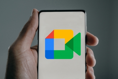  Google Meet's New Feature Lets Admins Provide Custom Background Pics-TeluguStop.com