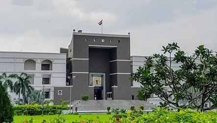  Key Verdict On Prime Minister Modi's Degree And Pg Certificates-TeluguStop.com