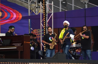 Ipl 2023: Dazzling Opening Ceremony Sets The Stage For Gujarat-chennai Clash Ipl 2023: Dazzling Opening Ceremony Sets The Stage For Gujarat-chennai Clash-TeluguStop.com