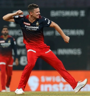  Ipl 2023: Hazlewood To Miss Early Stage, Maxwell Too Uncertain For Rcb Opener-TeluguStop.com