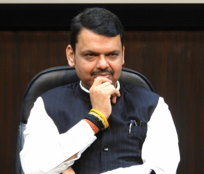  Irked By Blackout, Nagpur Man Threatens To Blow Up Fadnavis' Home!-TeluguStop.com