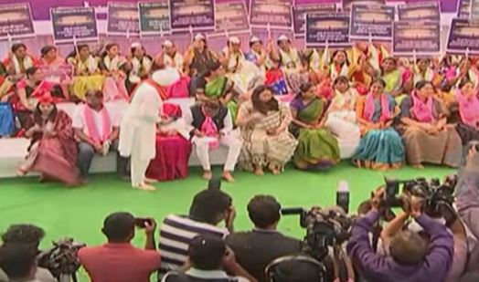  Mlc Kavita Deeksha At Delhi Jantar Mantar-TeluguStop.com