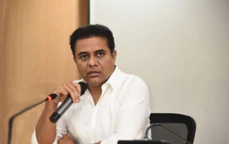 Ktr Angry Over Bandi Sanjay's Comments In Tspsc Affair Ktr Angry Over Bandi Sanjay's Comments In Tspsc Affair-TeluguStop.com