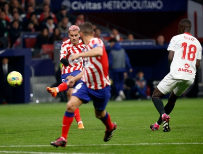  La Liga: Atletico Madrid Thrash Sevilla To Move Up Third-TeluguStop.com