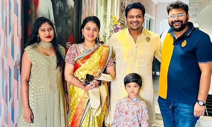  Manchu Manoj And His Wife Mounika Reddy After Marraige Pics Details, Manchu Mano-TeluguStop.com