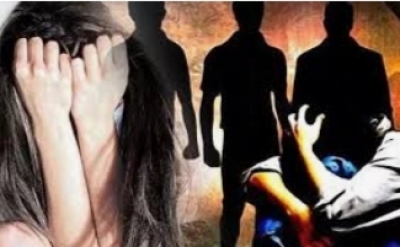  Minor Girl Gang-raped In Bihar's Banka-TeluguStop.com