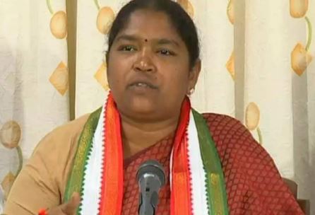  Mla Sitakka Fire On Central And State Governments-TeluguStop.com