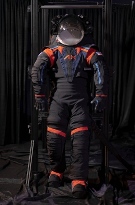  Nasa Unveils Artemis Moon Mission Spacesuit-TeluguStop.com