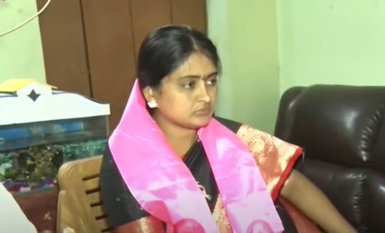  Complaint To Women's Commission Against Mla Tatikonda Rajaiah-TeluguStop.com