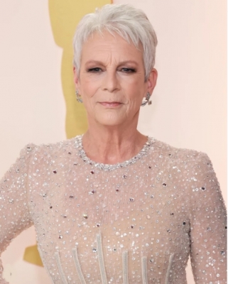  Oscars 2023: Jamie Lee Curtis Gets Home The Best Supporting Actress Honour-TeluguStop.com