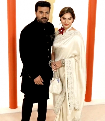  Oscars 2023: Ram Charan, Wife Upasana Light Up The Mood With Their Attires-TeluguStop.com