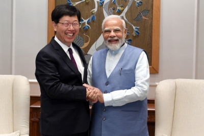 Pm Meets Foxconn Chairman Young Liu Pm Meets Foxconn Chairman Young Liu-TeluguStop.com