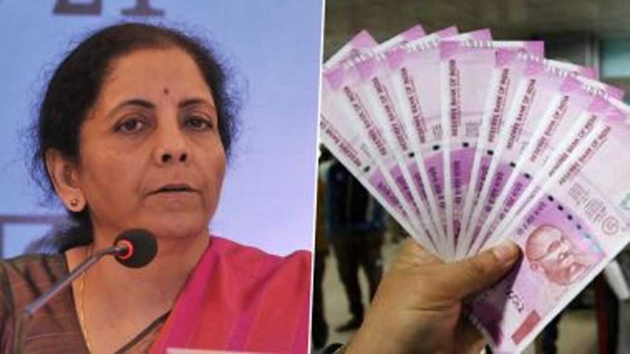  Govt Hasn’t Stopped Banks From Filling Rs 2000 Notes In Atms : Sitharaman-TeluguStop.com